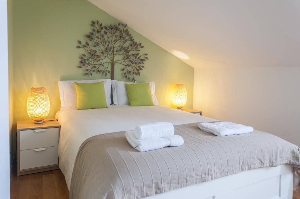 Contemporary In Historical Chiado Apartamento Lisboa
